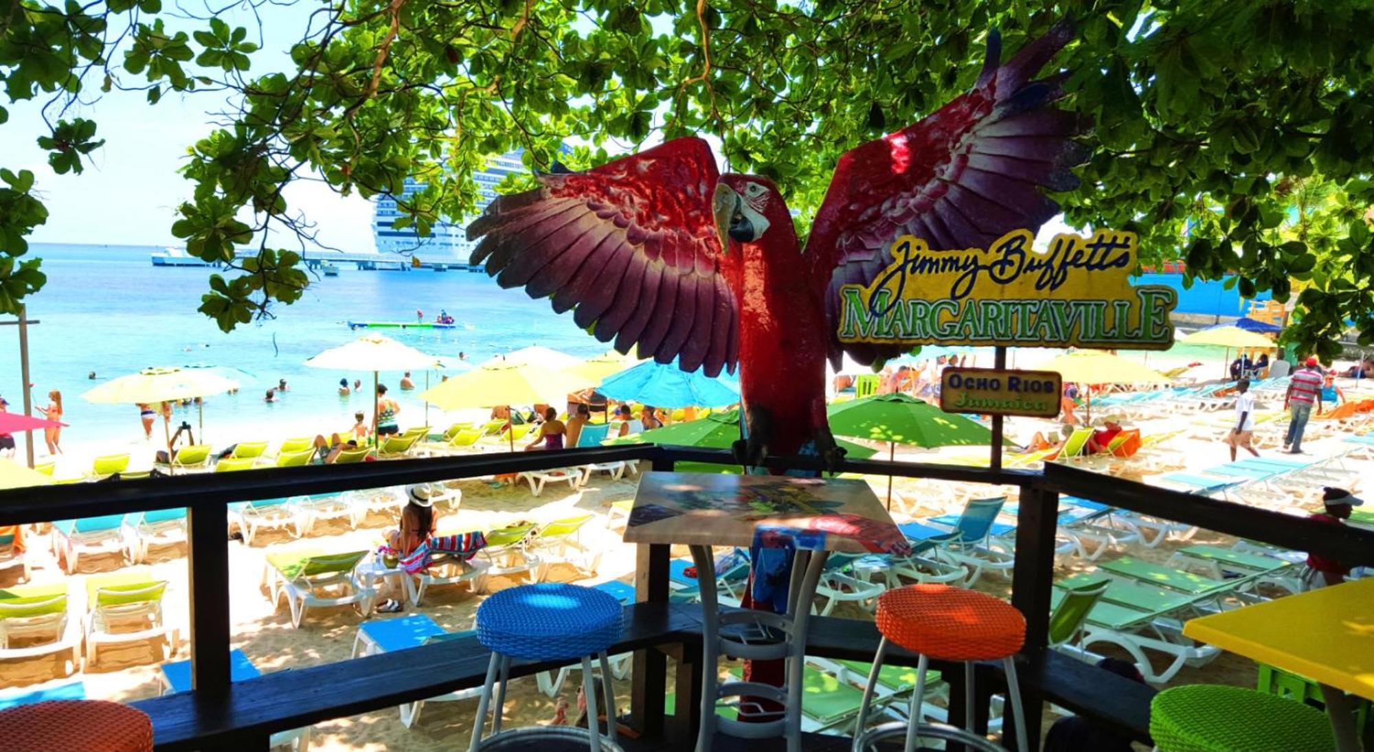 Oceanbreeze Jamaica Penthouse, 7-Minute Walk To Beach Ocho Rios Exteriör bild